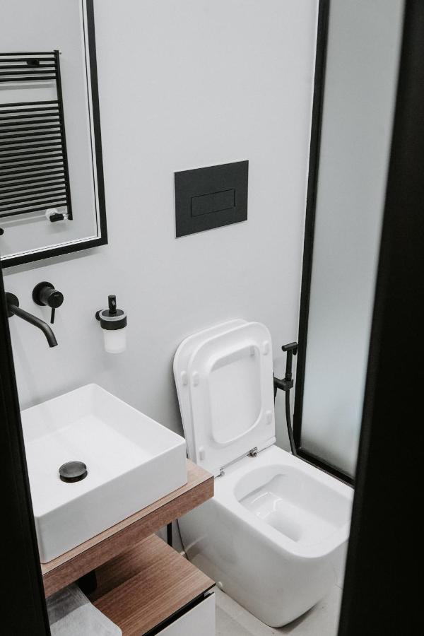 Dislocati Bnb - Jacuzzi Privata - Cucina - Tv60" - Minimal Luxury Marigliano Esterno foto