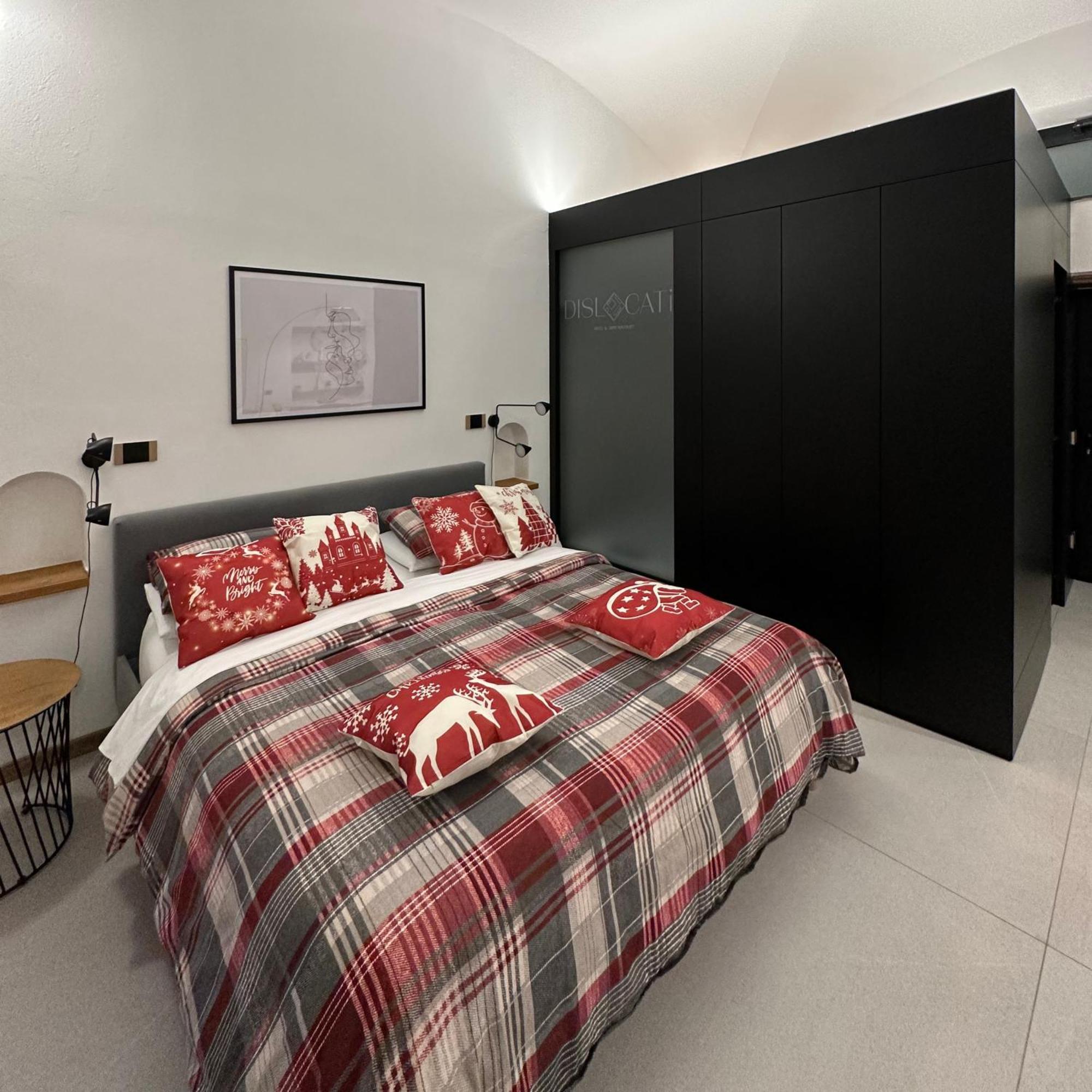Dislocati Bnb - Jacuzzi Privata - Cucina - Tv60" - Minimal Luxury Marigliano Esterno foto